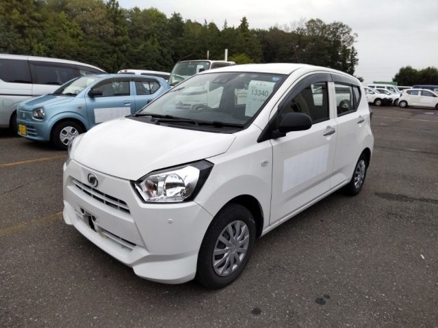 13340 Daihatsu Mira e s LA350S 2018 г. (LUM Tokyo Nyusatsu)